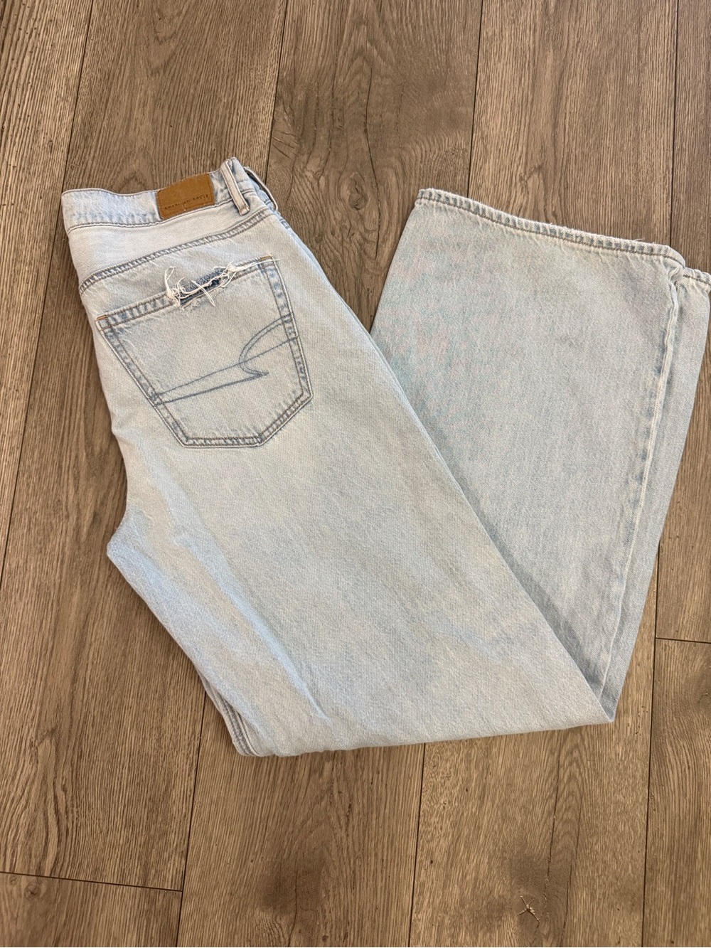 American Eagle Low Rise Wide Leg Baggy Women’s Size 2 Denim Pant Jeans